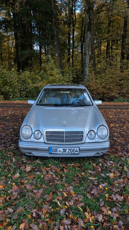 Mercedes-Benz E 280 288.000 km 2.700 € Helmstadt Bargen 74921