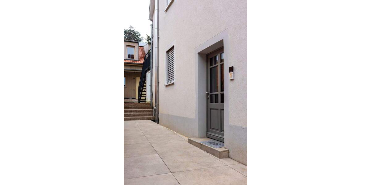 Handschuhsheim - kernsanierte Altbau-Maisonette mit Kamin, Terrasse und besonderem Grundriss 5 zimmer