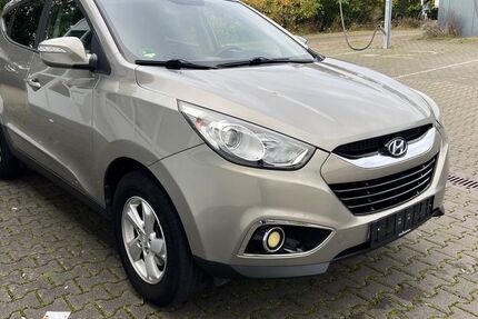 Hyundai TUCSON 153.000 km 7.900 € Hemsbach 69502