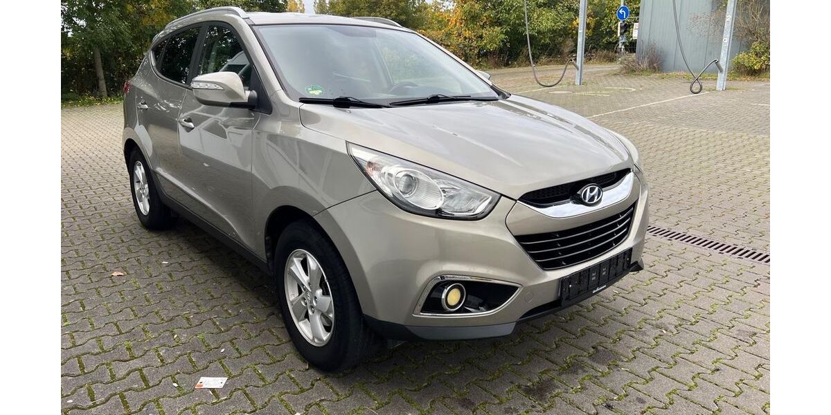 Hyundai TUCSON 153.000 km 7.900 € Hemsbach 69502