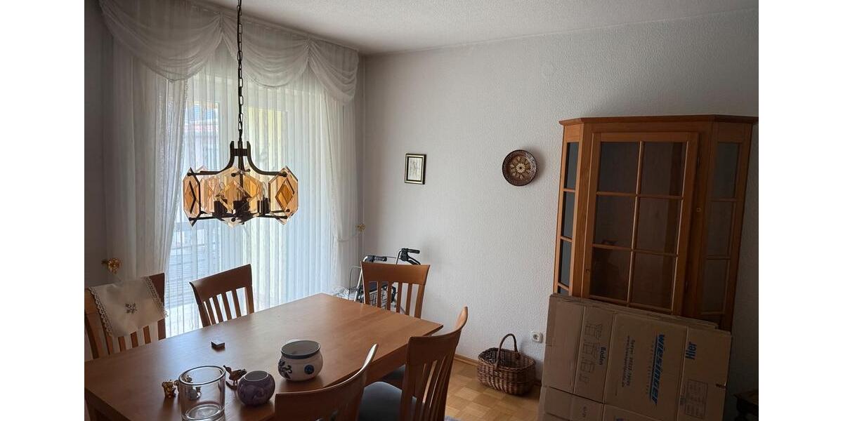 Schöne 5-Zimmer Maisonetten-Wohnung in LU-Gartenstadt 5 zimmer