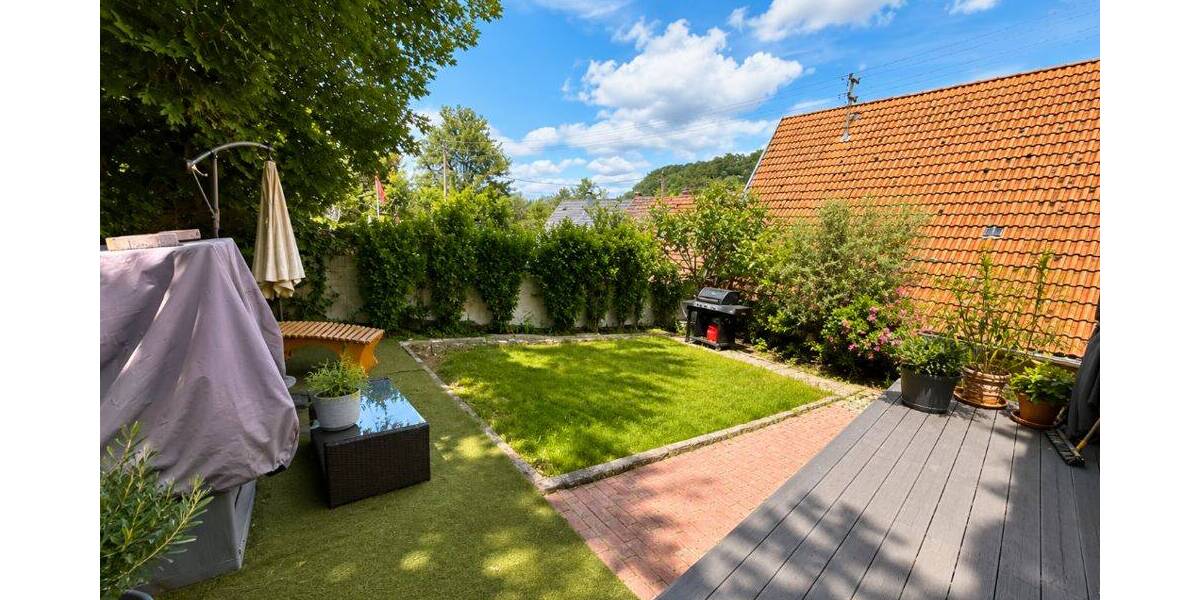 Einfamilienhaus Sinsheim / Waldangelloch Waldangelloch - 9 Zimmer, 249 m&sup2;, 299.000&euro; | Angebot:26862718