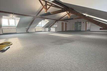 Gewerbeobjekt Ludwigshafen am Rhein Mitte - 2 Zimmer, 183 m&sup2;, 2.500&euro; | Angebot:25536250