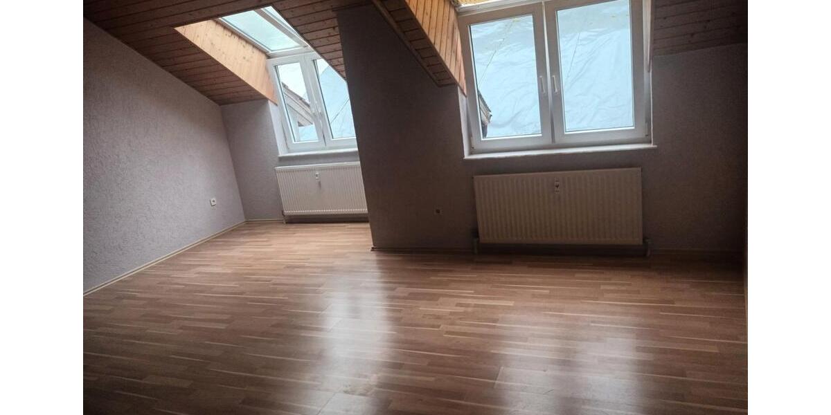 Etagenwohnung Weinheim - 2 Zimmer, 67 m&sup2;, 770&euro; | Angebot:26395521