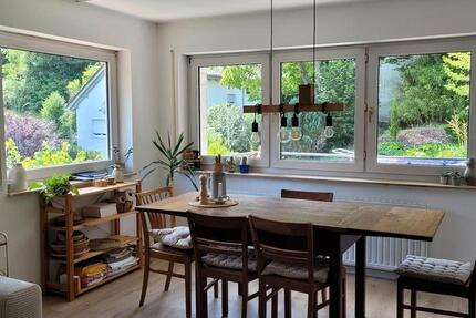 Frisch renovierte 3,5-Zimmer-Wohnung mit Einbauküche & Balkon 3 zimmer