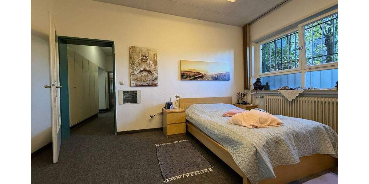 Etagenwohnung Mannheim Neckarau - 5 Zimmer, 177 m&sup2;, 295.000&euro; | Angebot:25525206