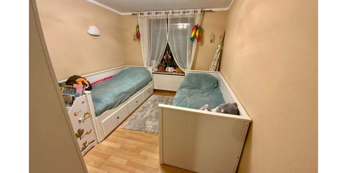 GLOBAL INVEST SINSHEIM | 2-3-Familienhaus in toller Lage von Ziegelhausen mit unverbaubarem Blick 1 zimmer