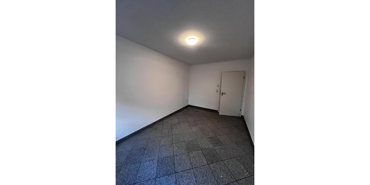 Erdgeschoßwohnung Speyer - 3 Zimmer, 115 m&sup2;, 1.370&euro; | Angebot:26365136