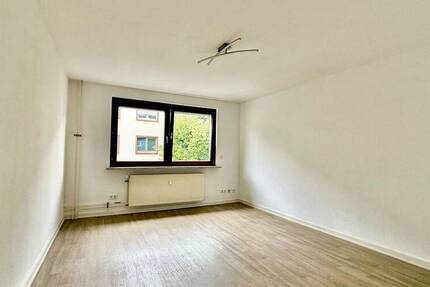 MA-City - gepflegte 2 ZKDBalkon Wohnung