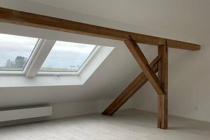 2,5-Zi.-DachgeschosswhgKlimaStpl.Terrasse 2.5 zimmer