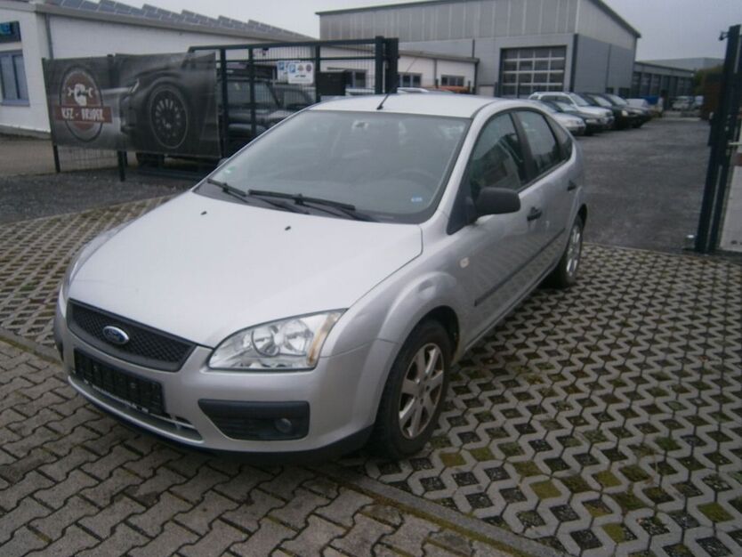 Ford Focus 141.000 km 990 € Eppingen 75031