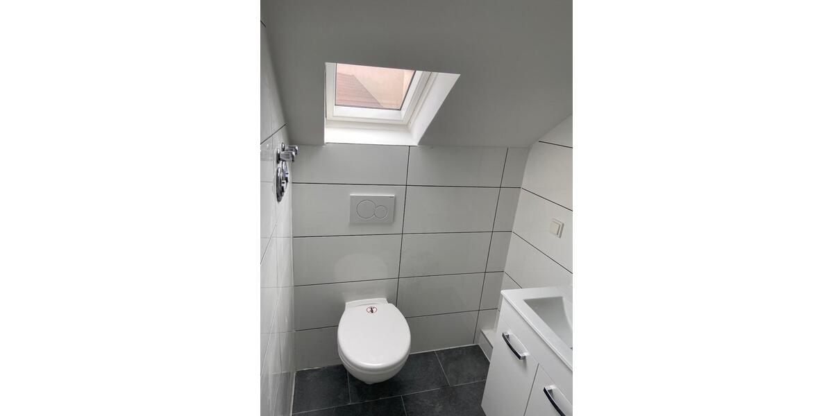 Dachgeschoßwohnung Mannheim Niederfeld - 1 Zimmer, 17 m&sup2;, 340&euro; | Angebot:25498312