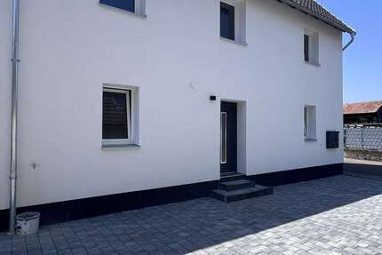 Haus Harthausen - 3.5 Zimmer, 116 m&sup2;, 1.380&euro; | Angebot:27069330