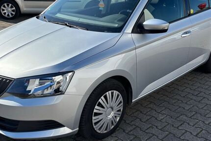 Skoda Fabia 19.600 km 6.940 &euro; Eppelheim 69214