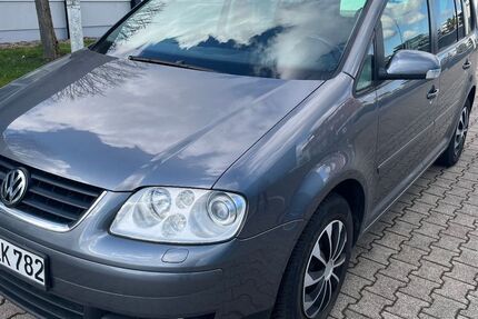 VW Touran 303.675 km 2.397 &euro; Walldorf 69190