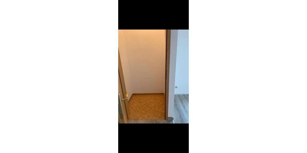 Etagenwohnung Ludwigshafen am Rhein Mundenheim - 2 Zimmer, 58 m&sup2;, 1.100&euro; | Angebot:26405792
