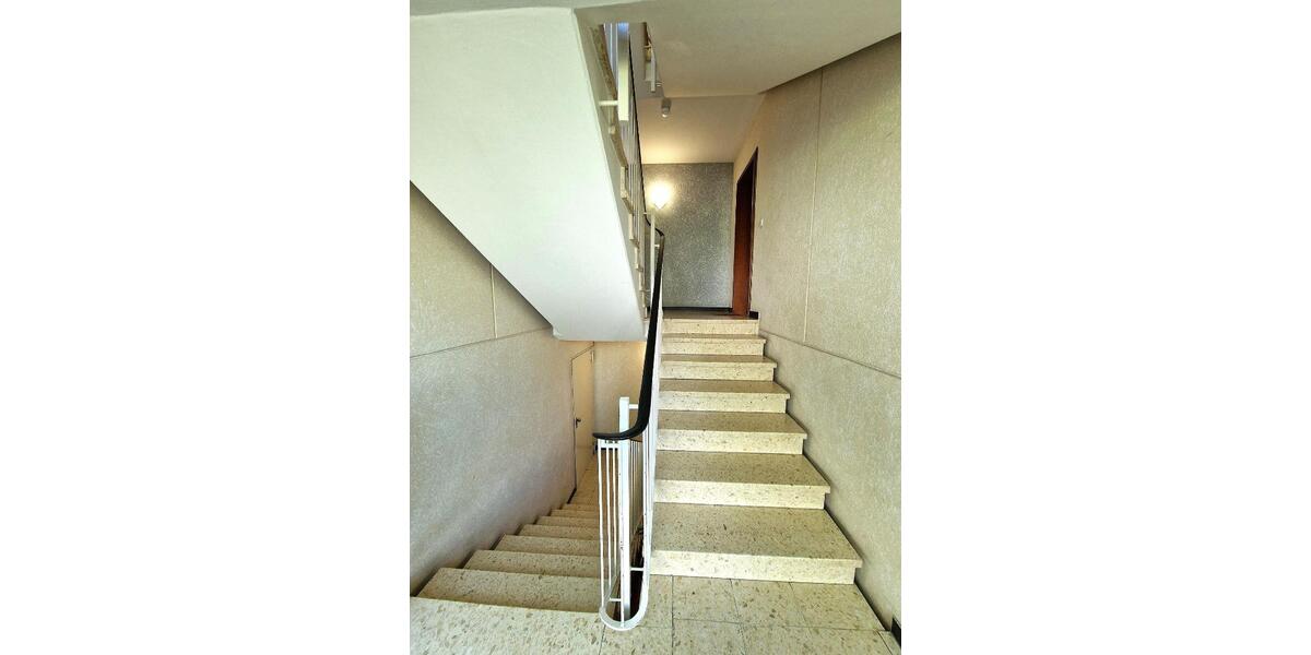Lichtdurchflutete Wohnung mit Südbalkon in familienfreundliche Lage - Etagenwohnung Frankenthal | Angebot:27034392