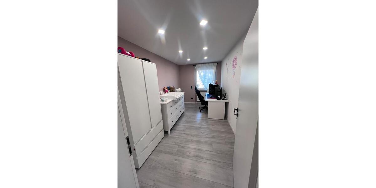 Etagenwohnung Ludwigshafen am Rhein Rheingönheim - 4 Zimmer, 88 m&sup2;, 290.000&euro; | Angebot:26758769