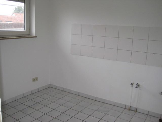 Etagenwohnung Mannheim Rheinau - 2 Zimmer, 75 m&sup2;, 735&euro; | Angebot:26306342
