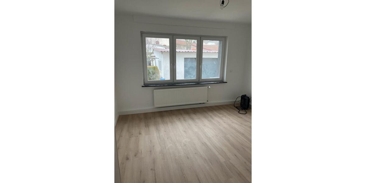 Erdgeschoßwohnung Mannheim Rheinau - 3 Zimmer, 75 m&sup2;, 1.300&euro; | Angebot:25422853