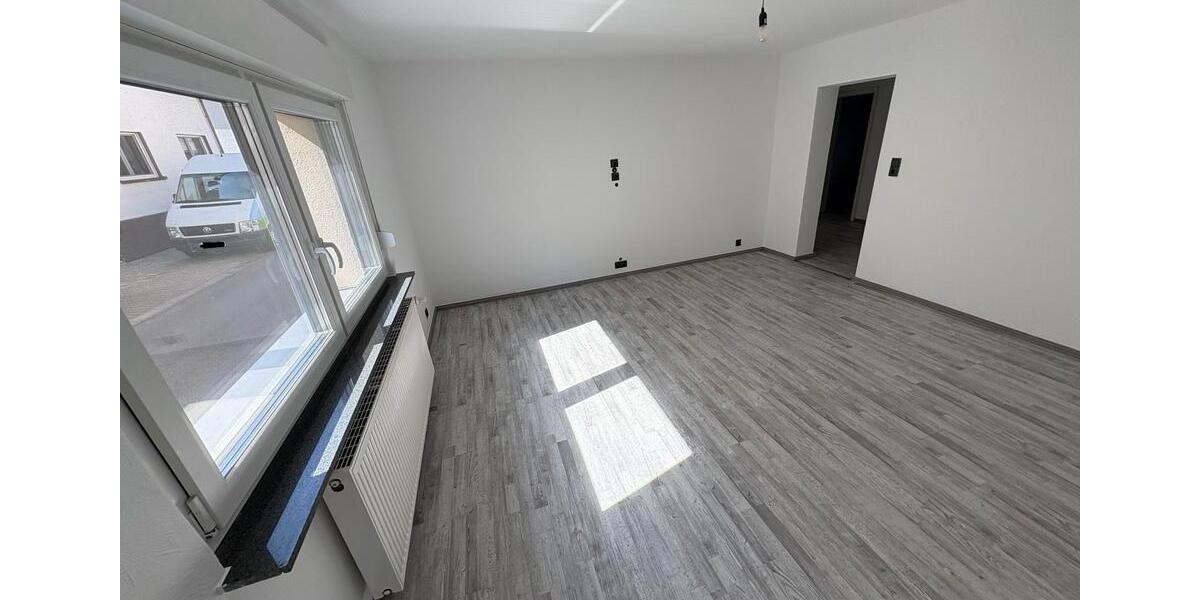 Erdgeschoßwohnung Lampertheim - 3 Zimmer, 75 m&sup2;, 1.200&euro; | Angebot:26616431