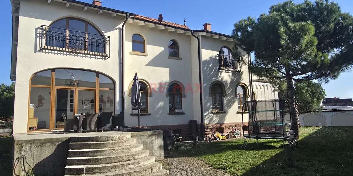 Einfamilienhaus Schifferstadt - 8 Zimmer, 356 m&sup2;, 1.390.000&euro; | Angebot:26364977