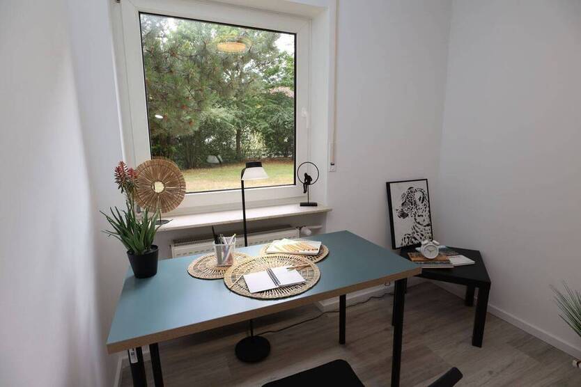 Erstbezug nach Kernsanierung Altersgerechte 3-Zimmer Wohnung mit Aufzug und barrierefreiem Zugang