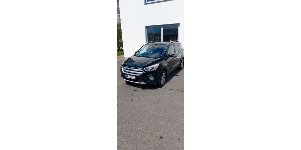 Ford Kuga 98.000 km 11.200 &euro; Oberzent 64760