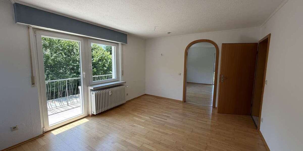 Etagenwohnung Wiesloch - 5.5 Zimmer, 97 m&sup2;, 1.200&euro; | Angebot:27100945
