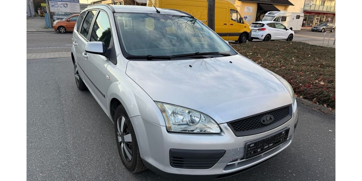 Ford Focus 180.000 km 990 € Schwetzingen 68723