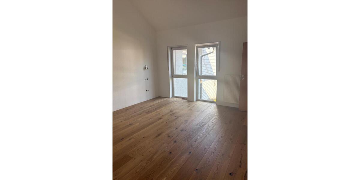 Maisonettenwohnung Ludwigshafen am Rhein Rheingönheim - 4 Zimmer, 150 m&sup2;, 1.300&euro; | Angebot:25784264