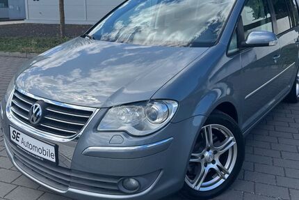 VW Touran 153.956 km 7.999 &euro; Walldorf 69190