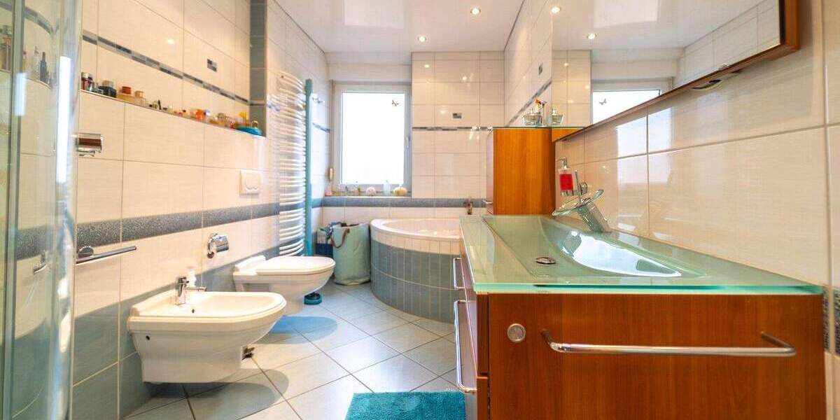 Einfamilienhaus Edingen-Neckarhausen Edingen - 7 Zimmer, 283 m&sup2;, 680.000&euro; | Angebot:24872175