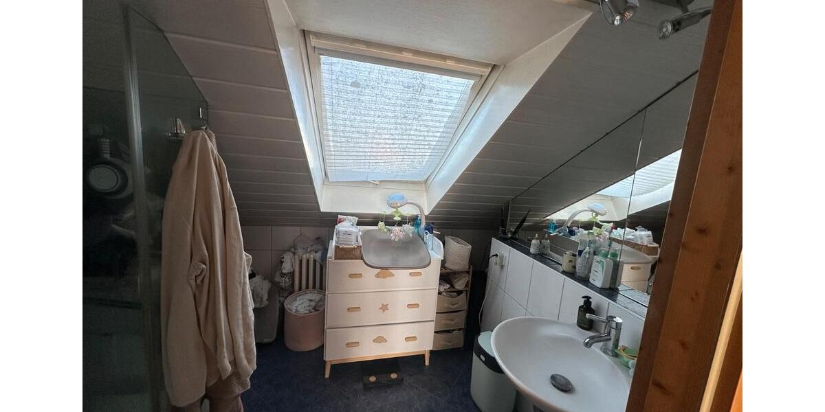 Dachgeschoßwohnung Ludwigshafen am Rhein Rheingönheim - 2 Zimmer, 80 m&sup2;, 895&euro; | Angebot:25516749