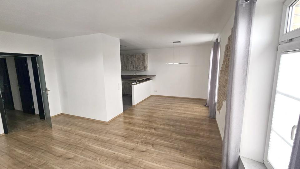 Etagenwohnung Speyer - 4 Zimmer, 94 m&sup2;, 1.120&euro; | Angebot:26356342