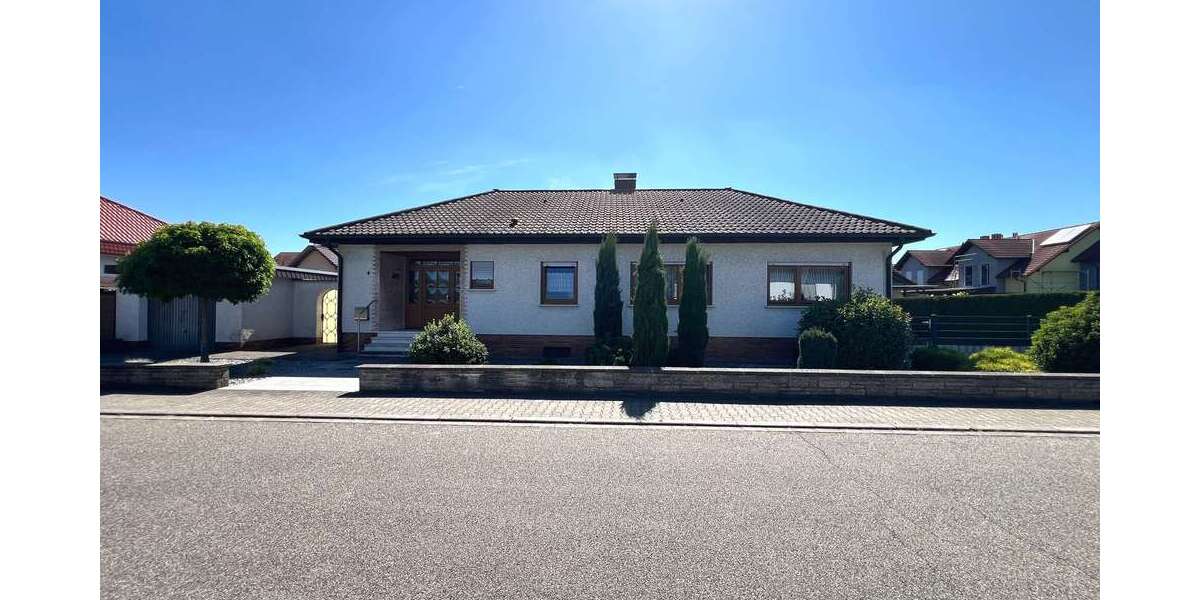 Einfamilienhaus Philippsburg - 4.5 Zimmer, 149 m&sup2;, 585.000&euro; | Angebot:22225881