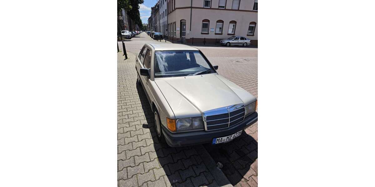 Mercedes-Benz 190 194.000 km 4.700 &euro; Waldhof (Mannheim) 68305