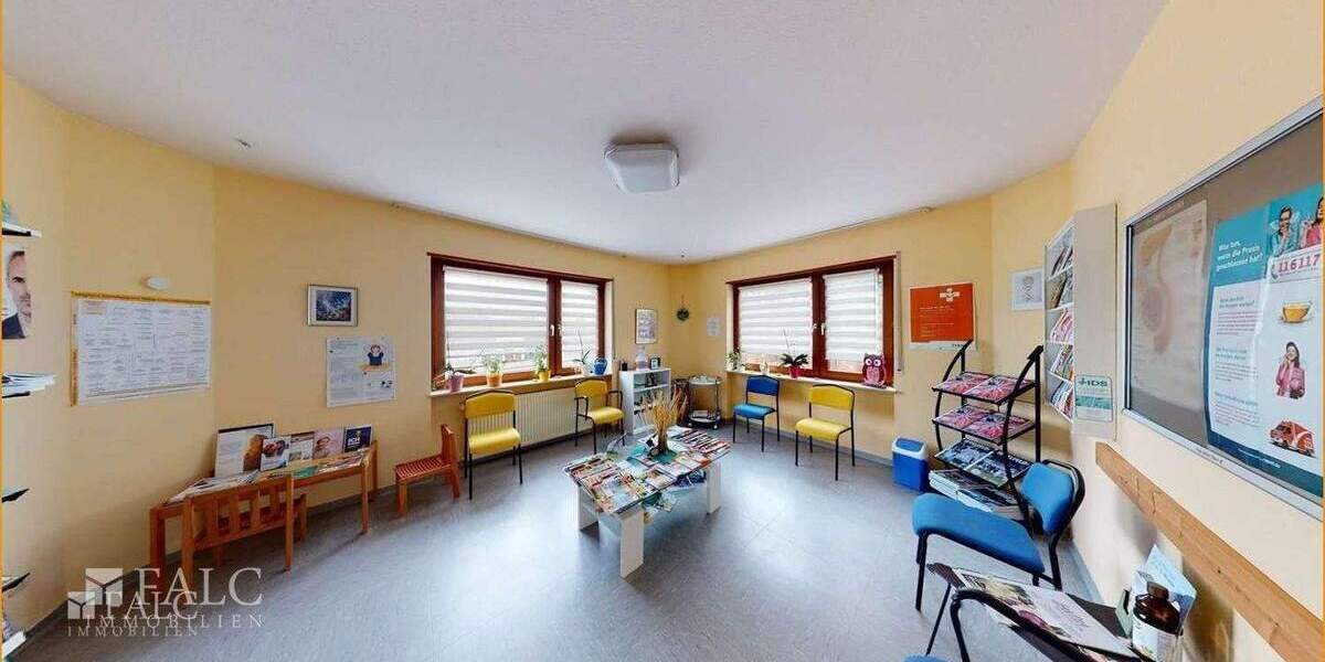 Mehrfamilienhaus, Wohnhaus Wiesloch / Baiertal Baiertal - 9 Zimmer, 351 m&sup2;, 799.000&euro; | Angebot:25390604