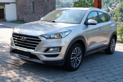 Hyundai TUCSON 51.500 km 16.700 &euro; Heidelberg 69118