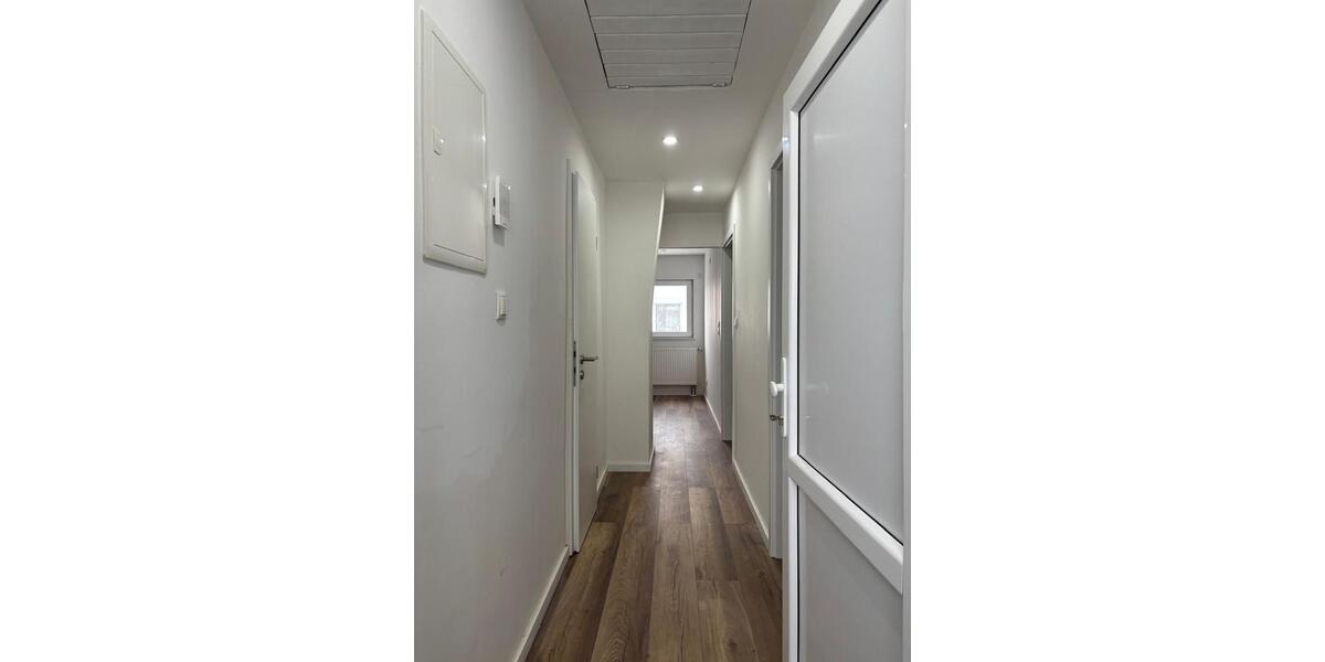 Dachgeschoßwohnung Lampertheim - 2 Zimmer, 31 m&sup2;, 550&euro; | Angebot:26311659