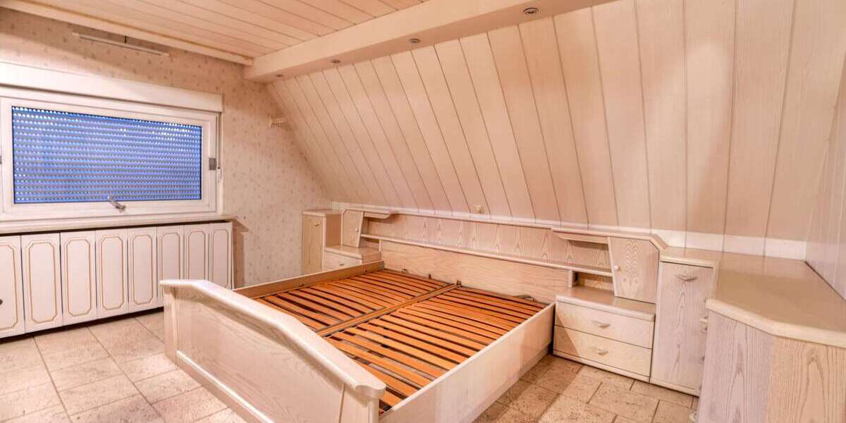 Idyllisches DHH mit Sanierungspotential in ruhiger & zentraler Lage Zusätzliches Hinterhaus inkl. - Doppelhaushälfte Ludwigshafen am Rhein Mundenheim | Angebot:25968420